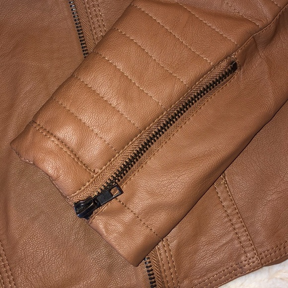 Leather jacket - Picture 5 of 7